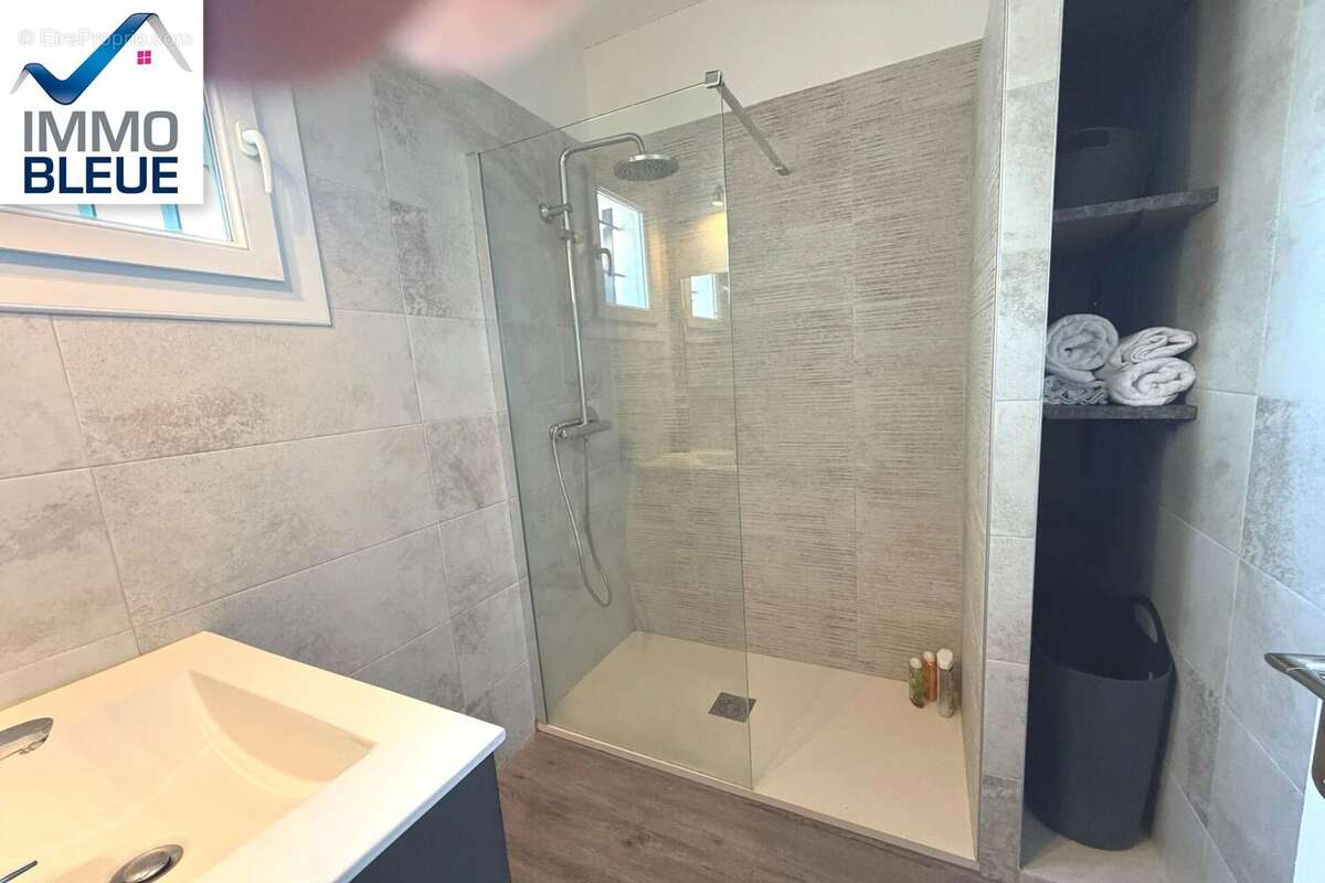 Appartement à CARRY-LE-ROUET