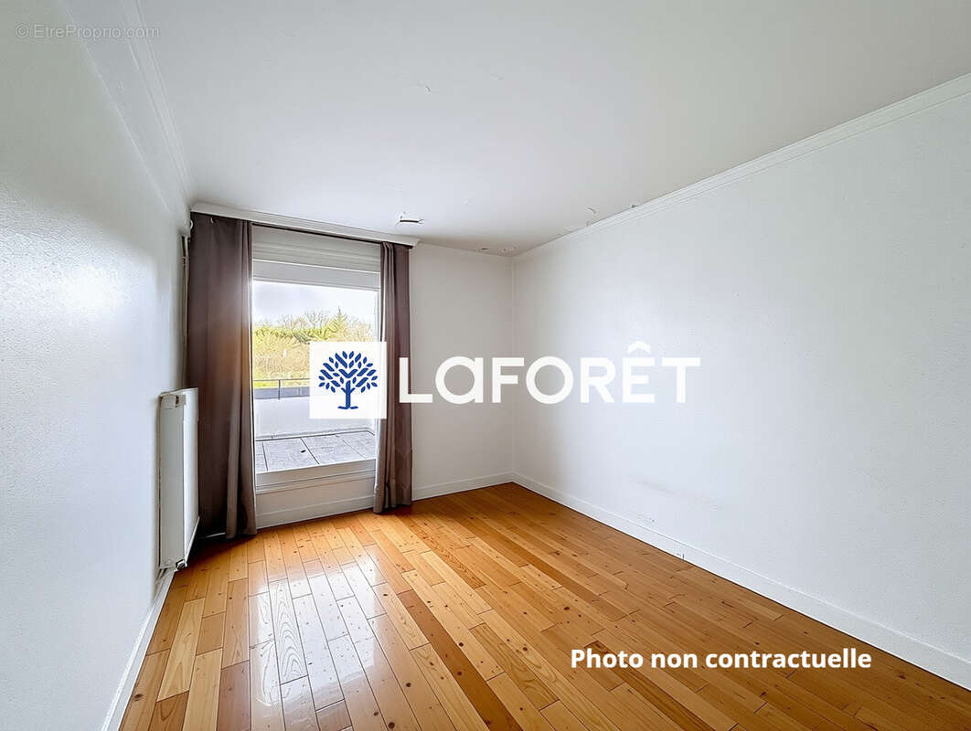 Appartement T3 avec terrasse à Saint-Nom-la-Bretèche - photo 6