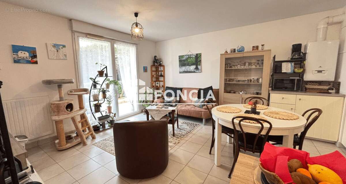 Appartement à SAINT-CYR-SUR-LOIRE