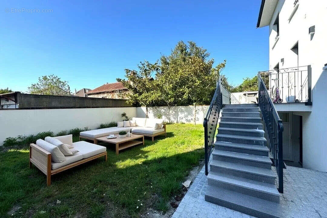 Maison à SAINT-GRATIEN