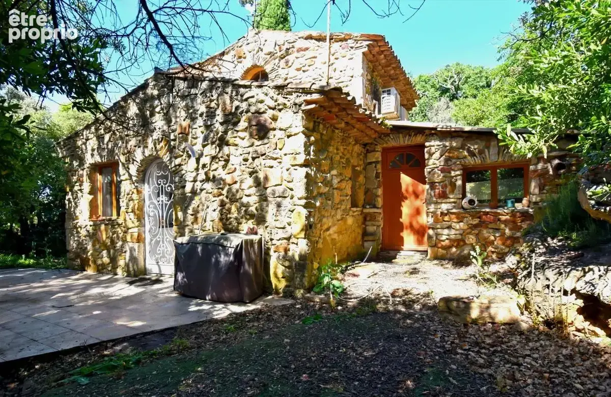 Photo Maison à Uzes au prix de 445 000€
