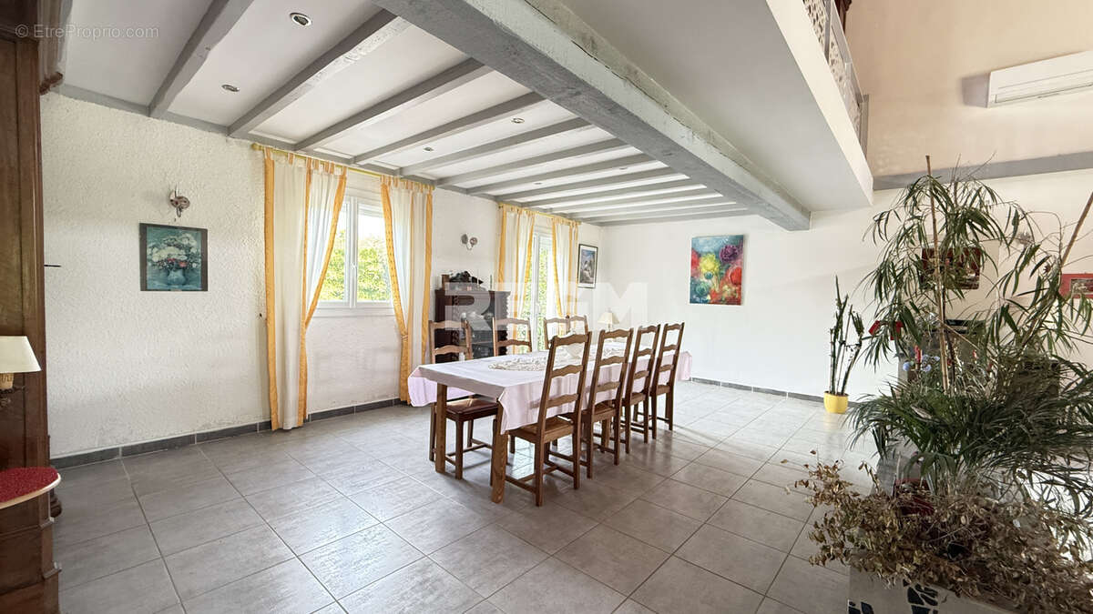 Maison à SAUSSINES