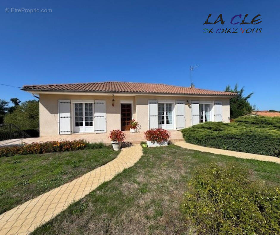Maison à COULONGES-SUR-L&#039;AUTIZE