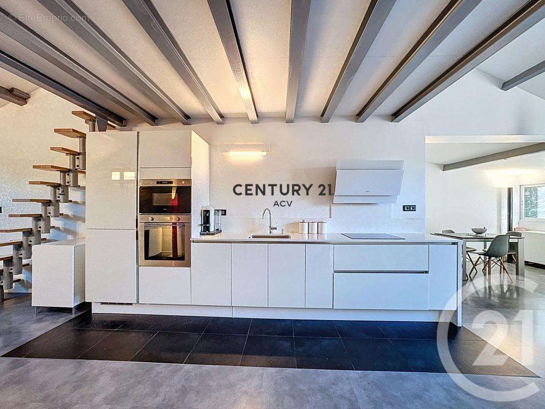 Appartement à MAISONS-ALFORT