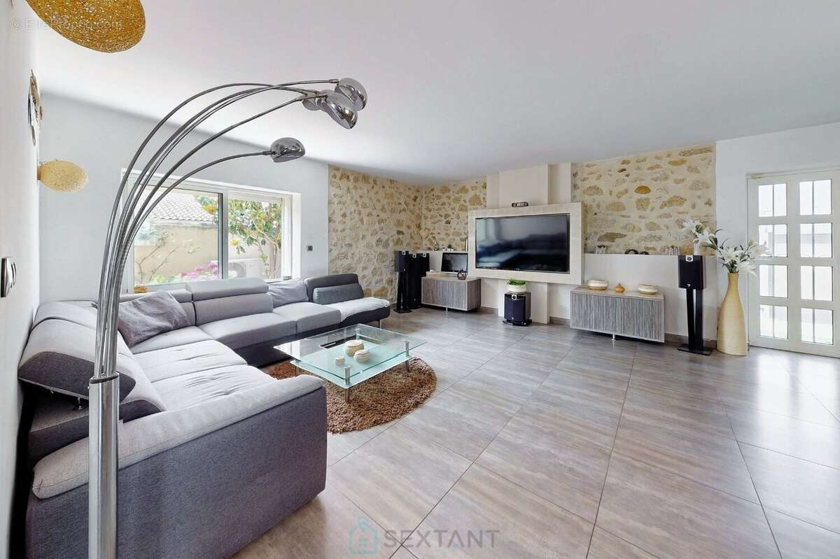 Istres - coup de cur  villa contemporaine d'exception avec piscine - photo 12