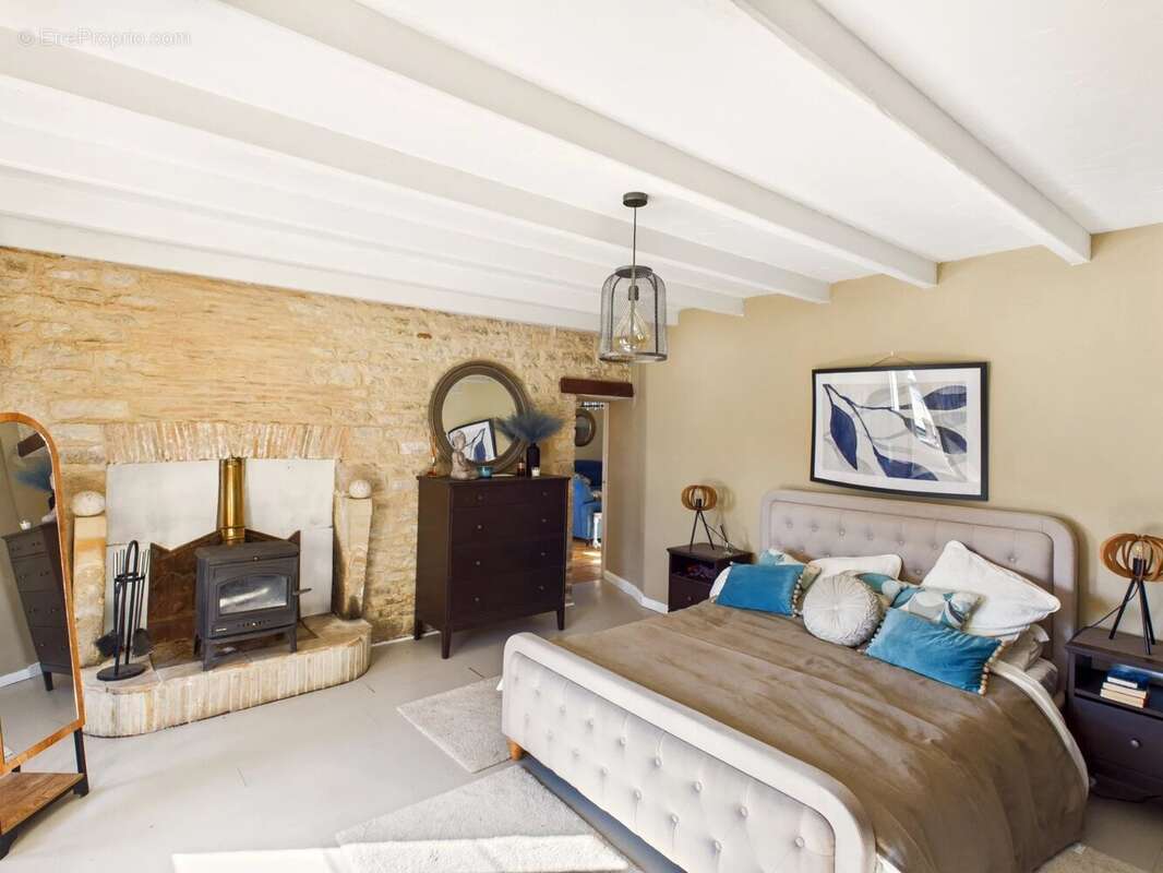 Maison à VILLEFAGNAN