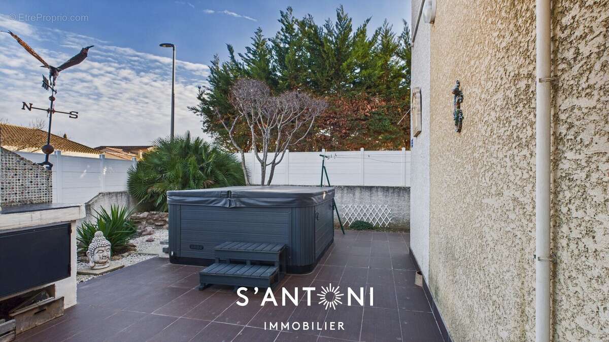 Maison à VILLENEUVE-LES-BEZIERS