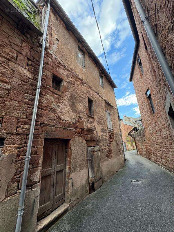 Maison à MARCILLAC-VALLON