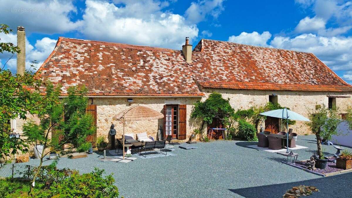 Maison à CAUSE-DE-CLERANS