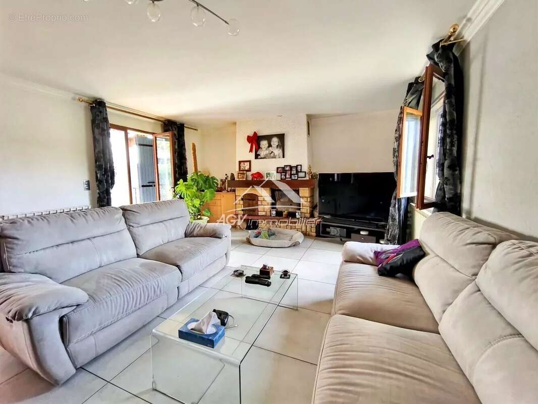 Maison à SAINT-MARTIN-DE-VALGALGUES