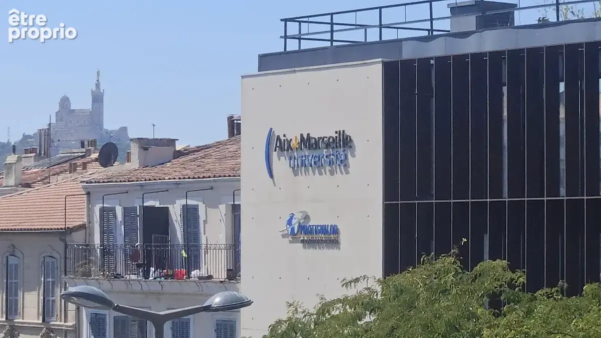 Appartement à MARSEILLE-1E