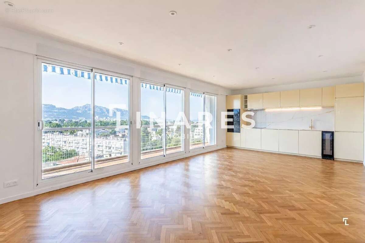 Appartement à MARSEILLE-8E
