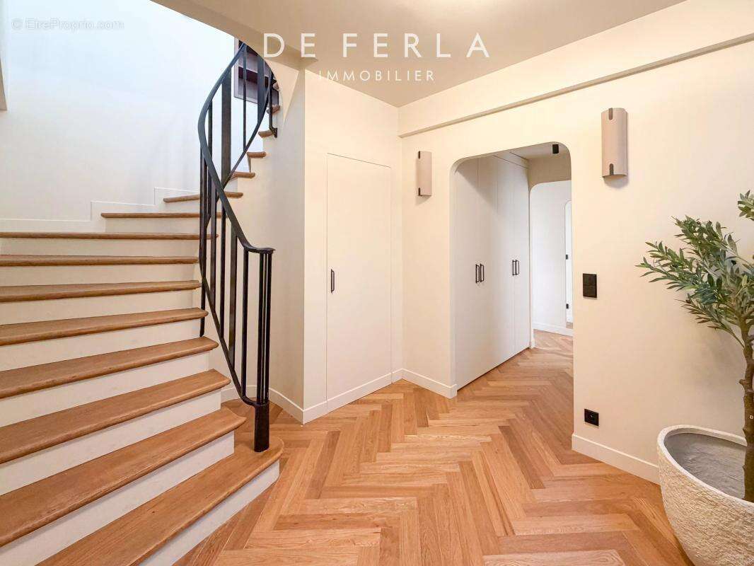 Paris VIII – Rue Tronchet – Duplex d’exception - photo 10