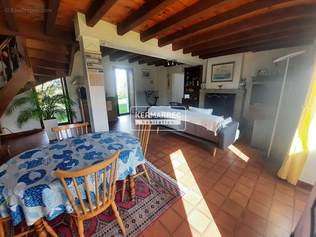 Maison à SAINT-MALO-DE-GUERSAC