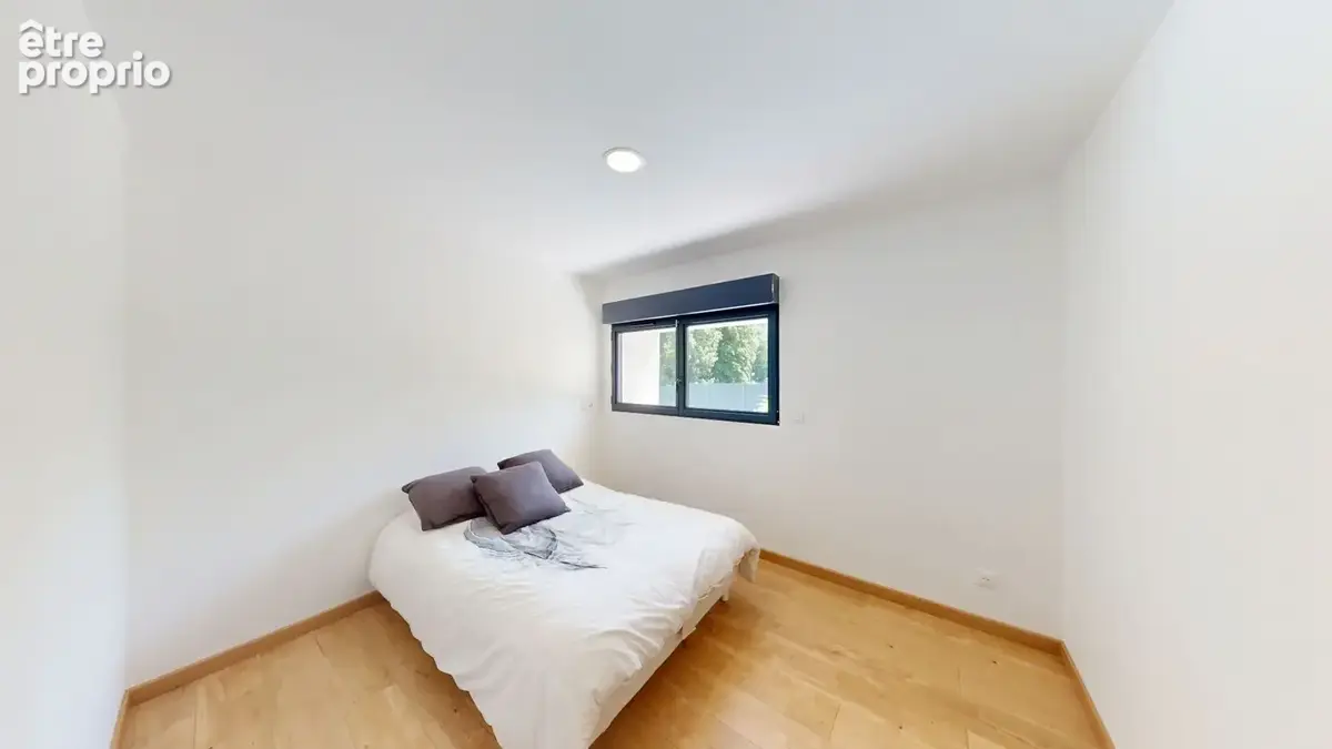 Villa contemporaine de 125 m² avec piscine / Jarrie - photo 6