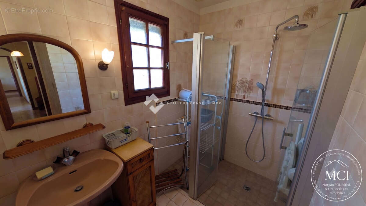 Maison 92 m² à Caurel  - photo 9