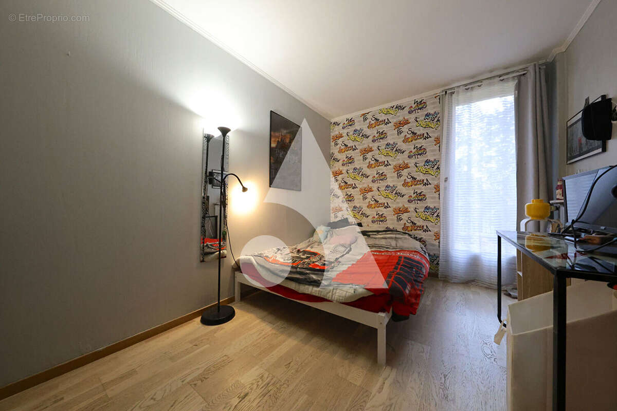 Appartement à CORBEIL-ESSONNES