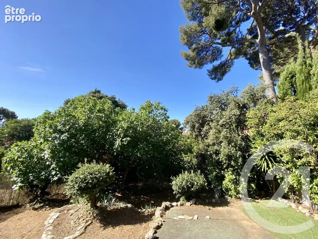 Maison 8 pièces 139 m² à vendre à Sanary-Sur-Mer (83110) - photo 2