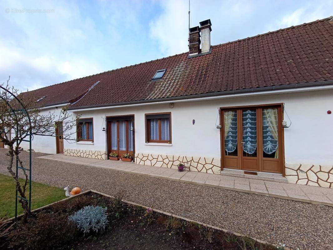 Maison à BRAILLY-CORNEHOTTE