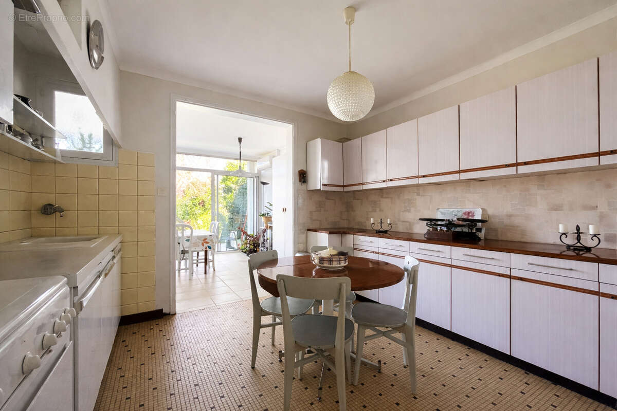 Maison à VILLENAVE-D'ORNON