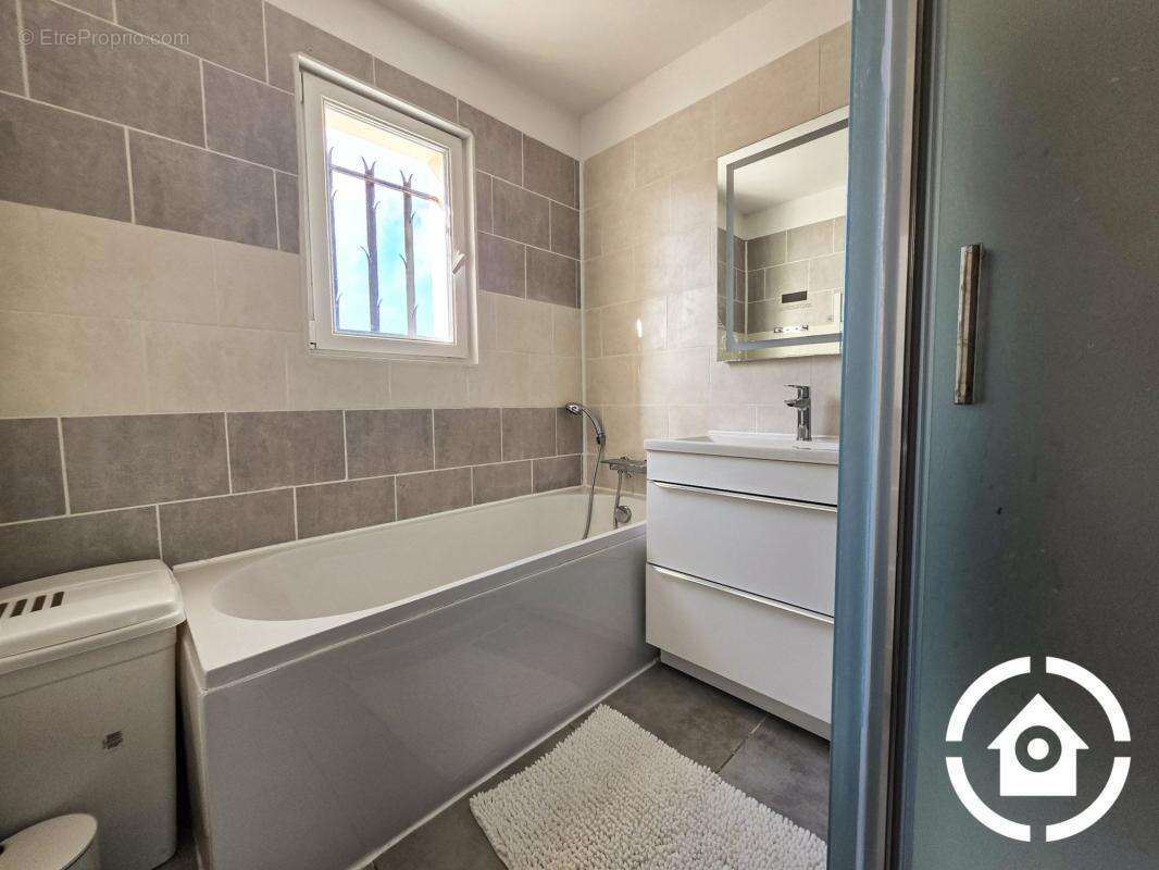 Maison Individuelle avec Piscine et Grand Jardin - Plain-Pied - photo 17