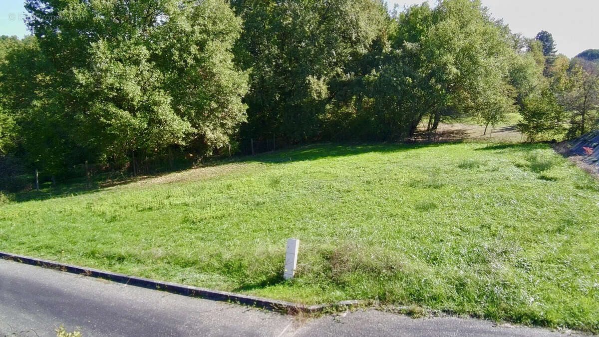 single Photo - Terrain à AUBIAC