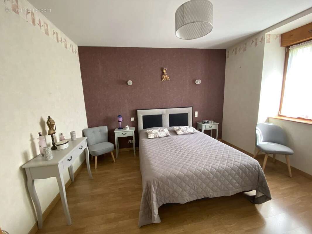 Maison à SAINTE-SUZANNE