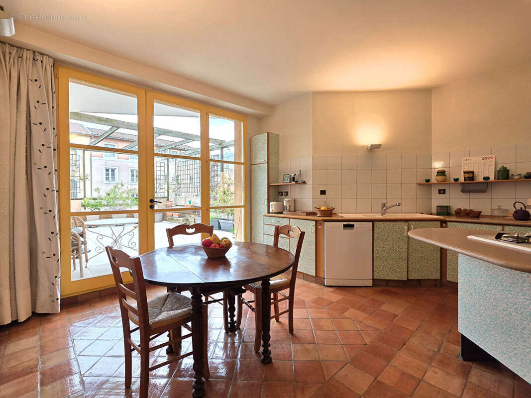 Maison à ROMANS-SUR-ISERE