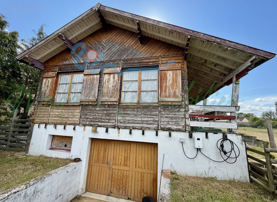 Maison à FRENEUSE