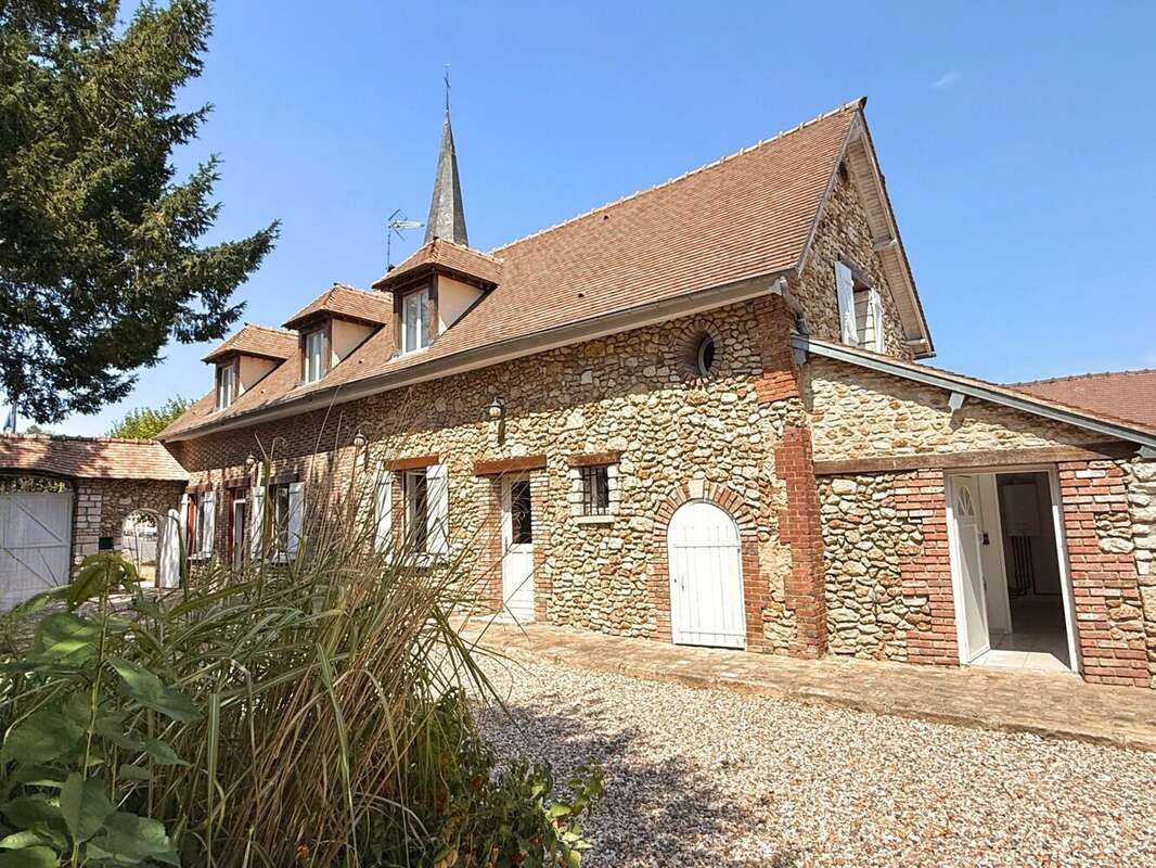 Maison 131 m² à Vernon  - photo 3