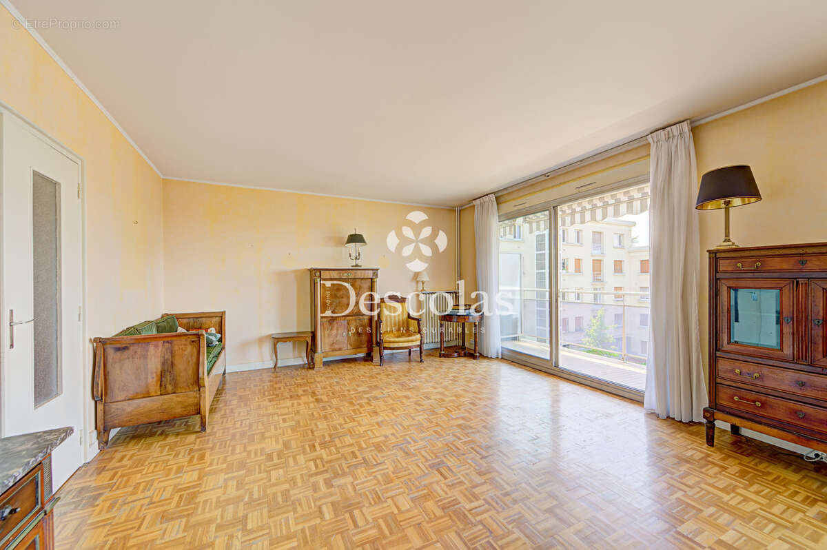 Appartement - 116 m2 - 5 pièces - photo 3