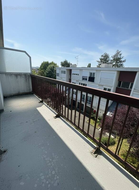 Appartement à ROSNY-SOUS-BOIS