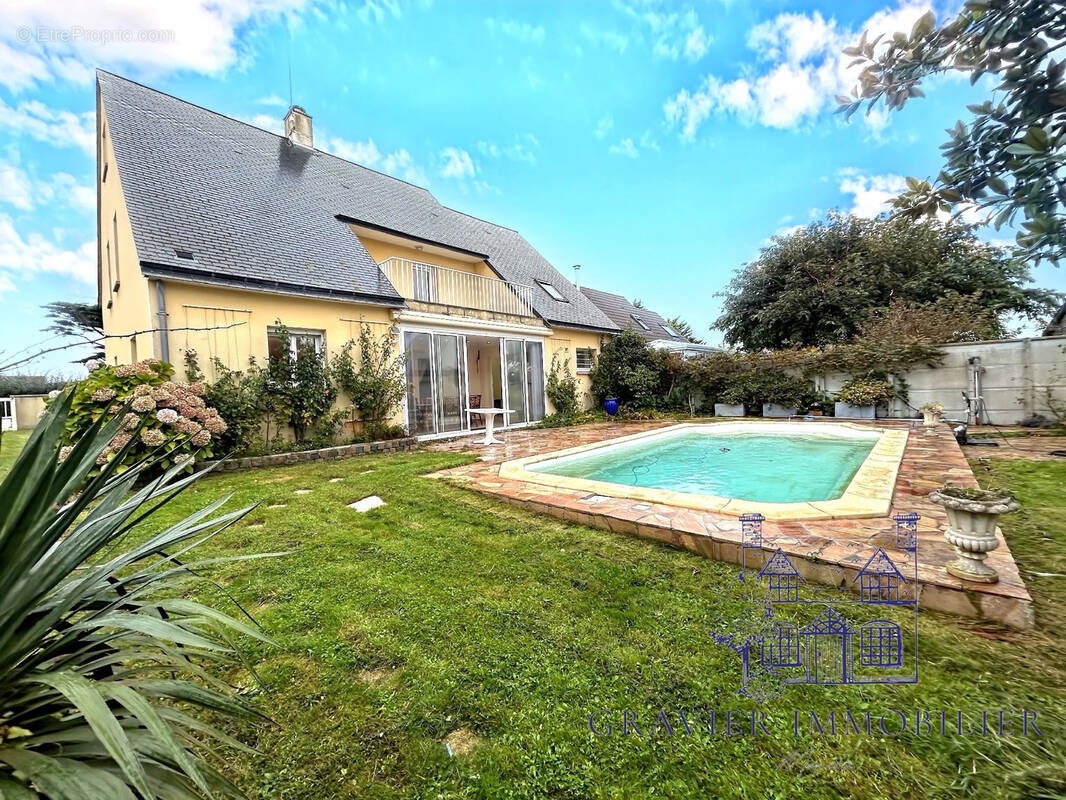 Maison à SAINT-GERMAIN-SUR-AY