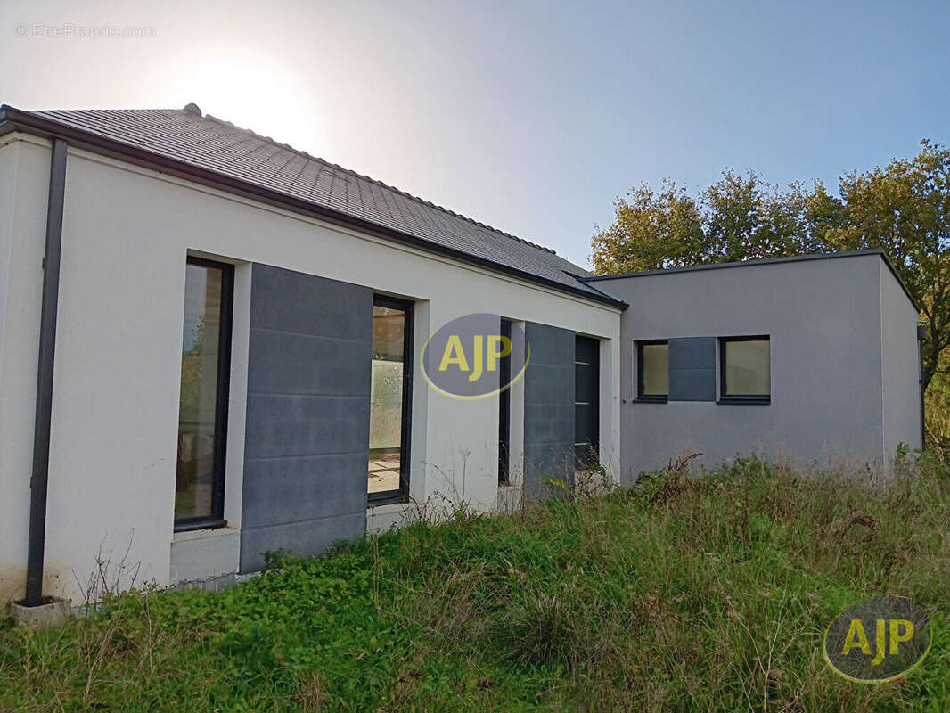 Maison à GUEMENE-PENFAO