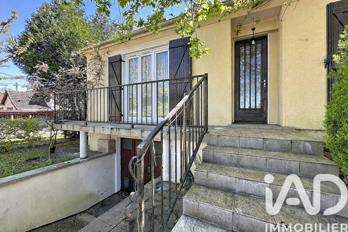 Photo 1 - Maison à CONFLANS-SAINTE-HONORINE
