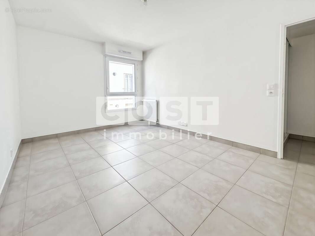 Appartement 45 m² à Asnieres-Sur-Seine  - photo 3