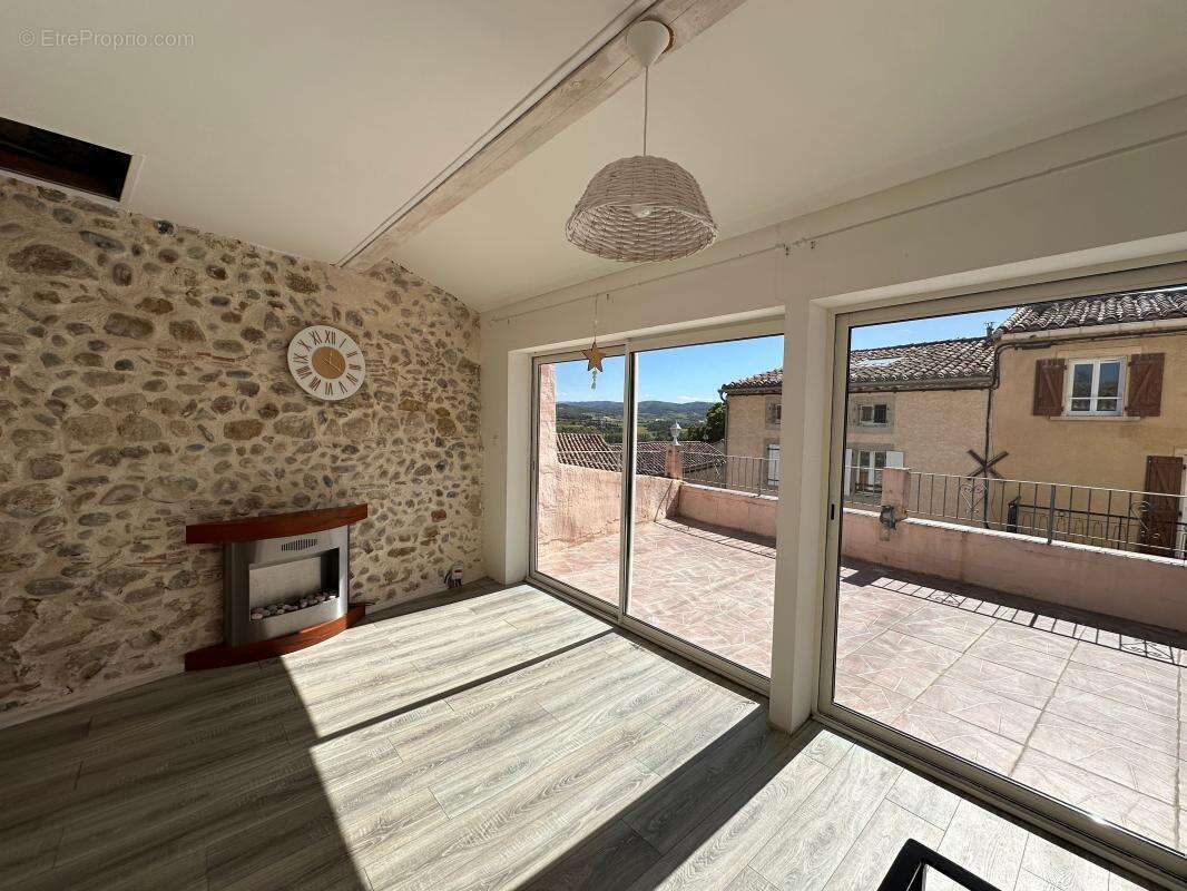 Maison avec deux terrasses - photo 4