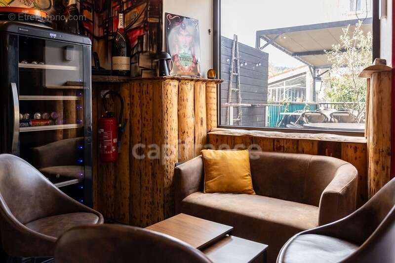 Commerce à LALEVADE-D'ARDECHE