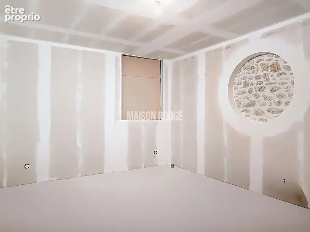 Maison de caractère à fort potentiel : Plein sud, beaux volumes - photo 9