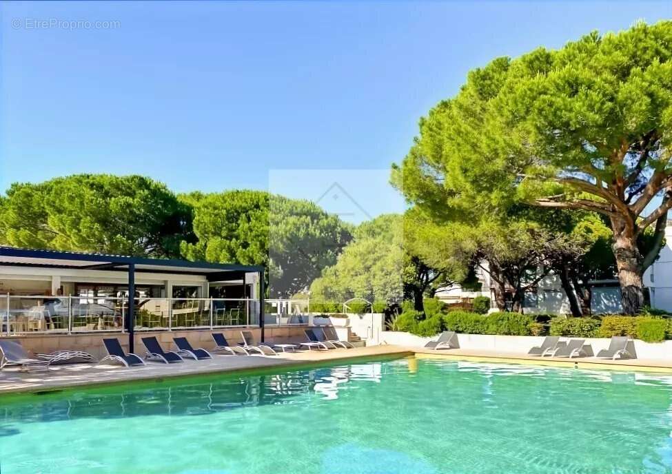 Appartement à MANDELIEU-LA-NAPOULE