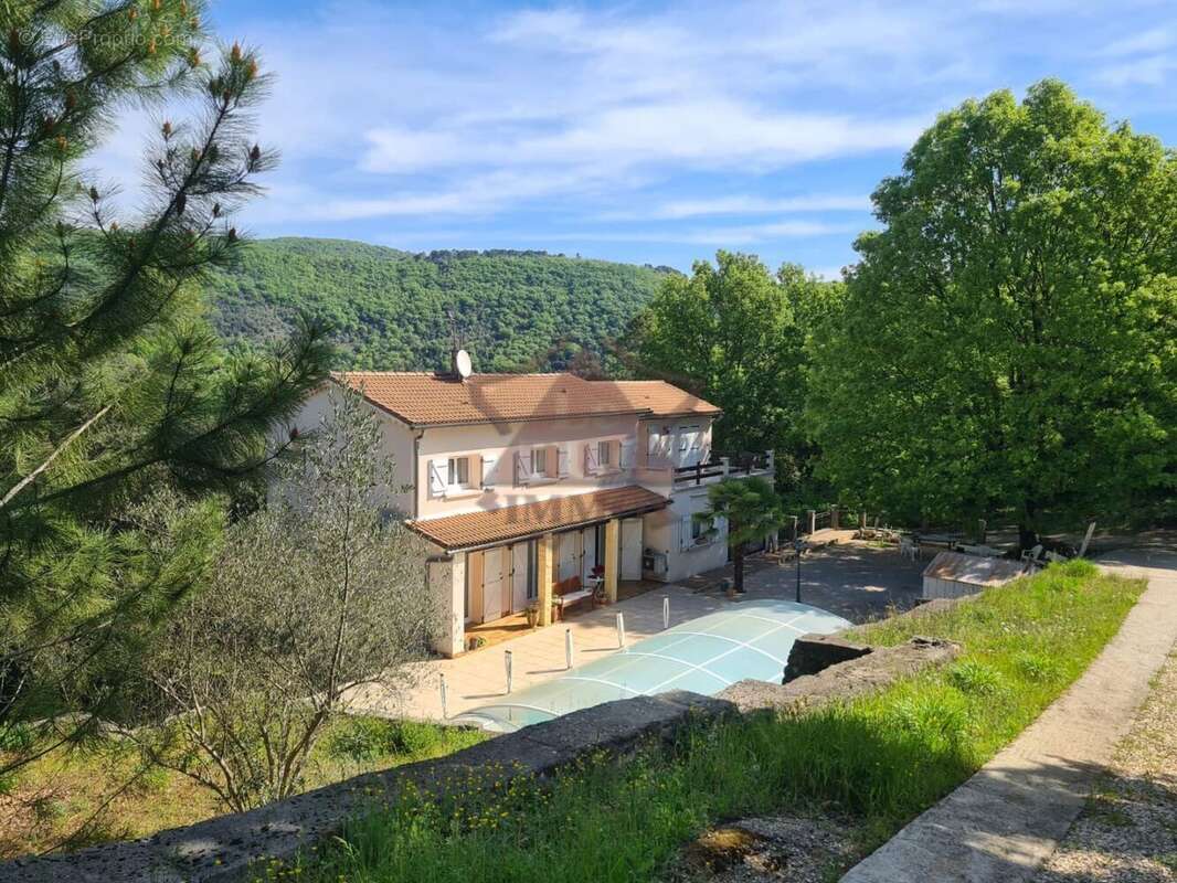 Maison à MOLIERES-SUR-CEZE
