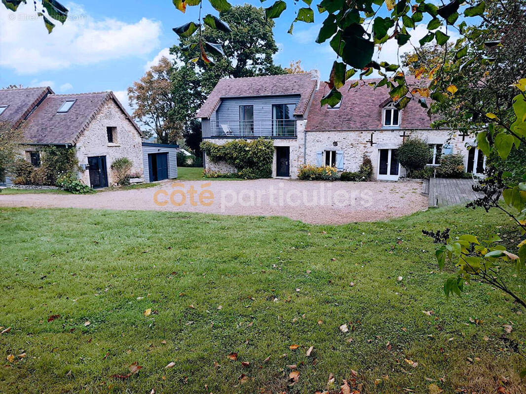 Maison à SAINT-PIERRE-DU-BU