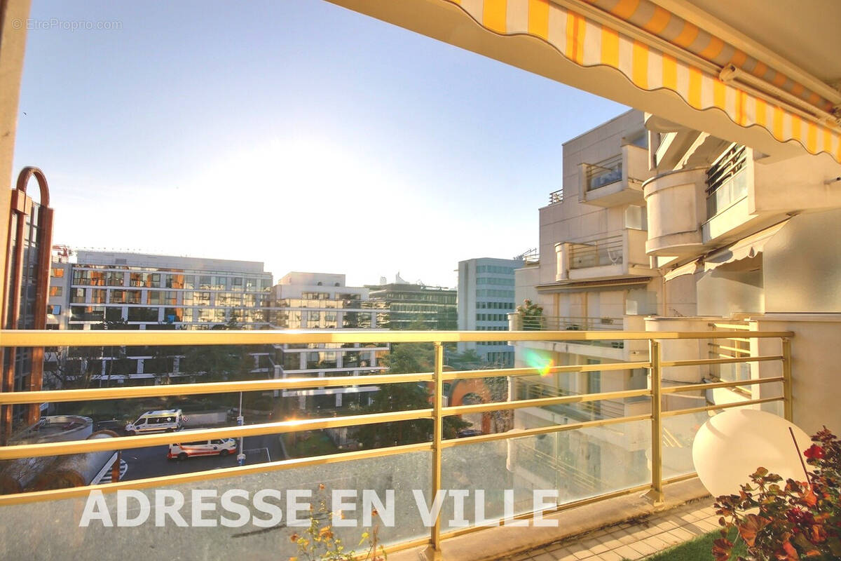 Appartement à LEVALLOIS-PERRET