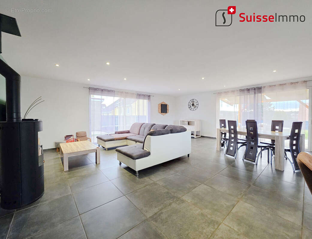 Maison d'architecte L Isle Sur Le Doubs 6 pièce(s) 164 m2 - photo 6