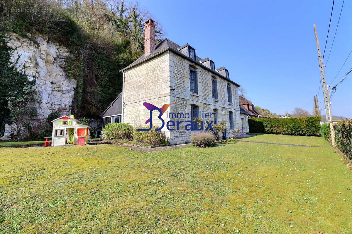 Maison à DUCLAIR