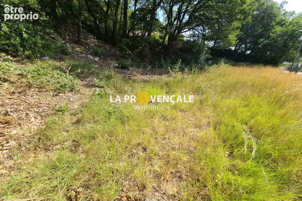 Terrain 880 m² à vendre à Puyloubier (13114) - photo 8