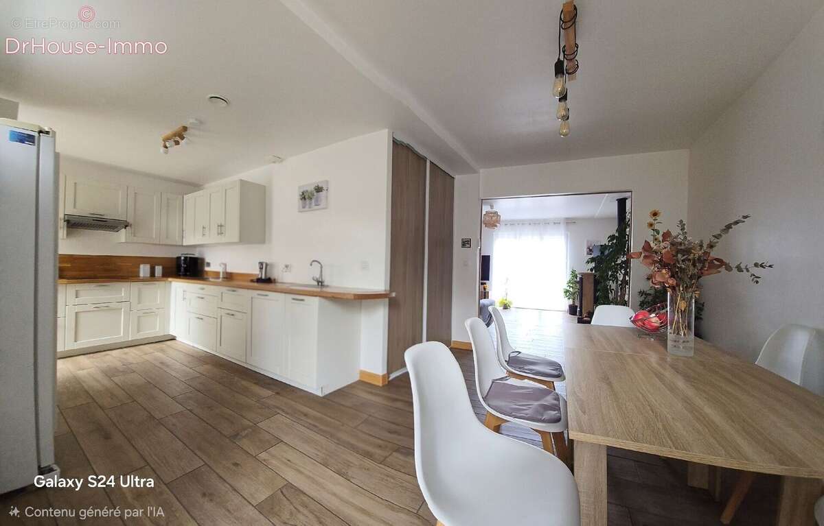 Maison 92 m² à Firminy  - photo 3