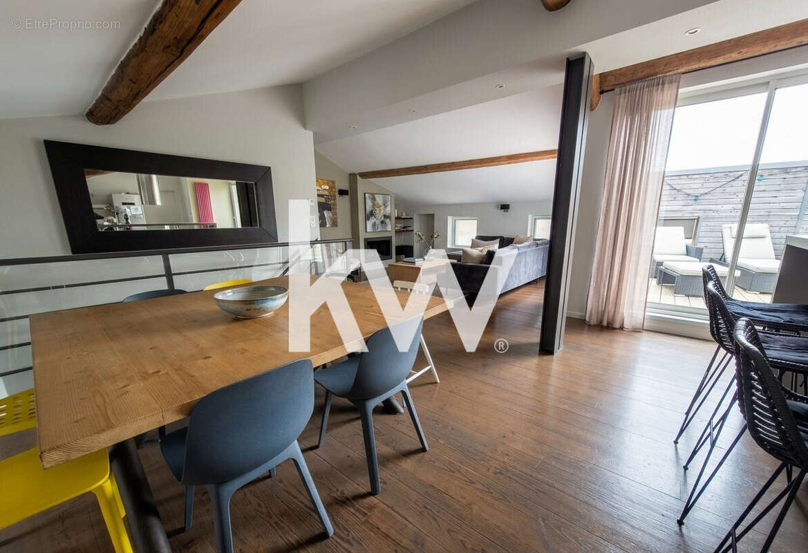 Appartement à SAINT-ETIENNE