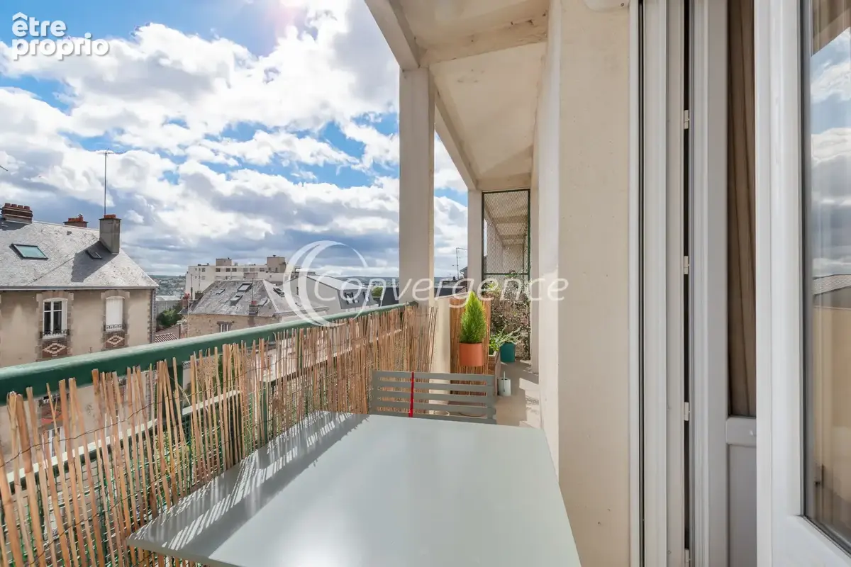 Appartement T5 avec double garage, balcon, ascenseur et cave - hypercentre - photo 13
