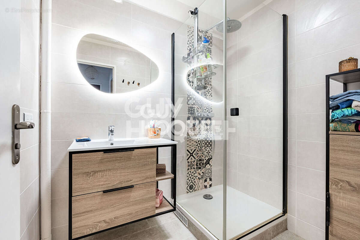 Appartement à ASNIERES-SUR-SEINE